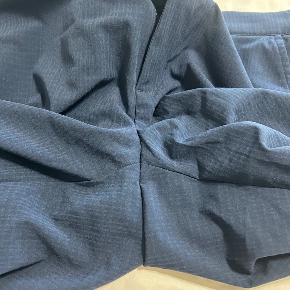 Greg Norman Mens Golf Shorts Lot of 2 Navy Grey Performance Stretch Size 34 - Picture 11 of 16